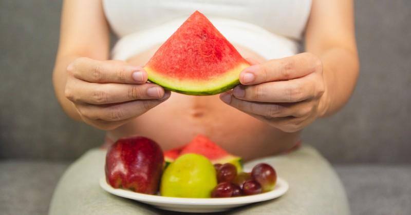 is it safe for pregnant women to eat watermelon thumb