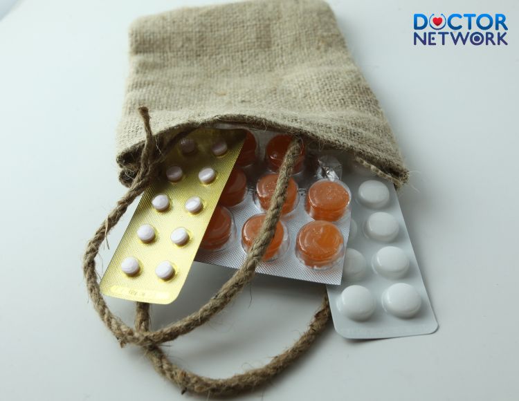 uong-thuoc-giam-dau-bung-kinh-co-hai-khong-1
is-taking-painkillers-for-menstrual-cramps-harmful-1